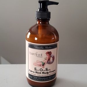 Barefoot Venus Macadamia Oil body cream